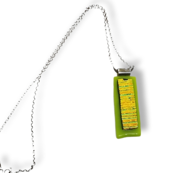 VINTAGE DICHROIC ART GLASS PENDANT & STERLING SILVER CHAIN NECKLACE - Picture 3 of 7
